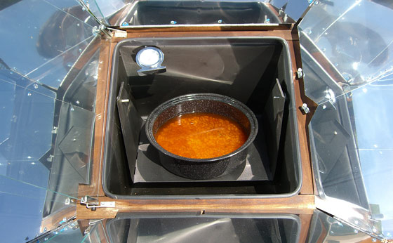 cooking-beans-in-solar-oven
