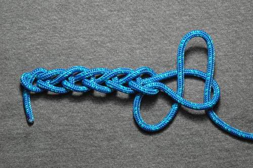 1024px-Chain-sinnet-making-ABOK-1144 Knots