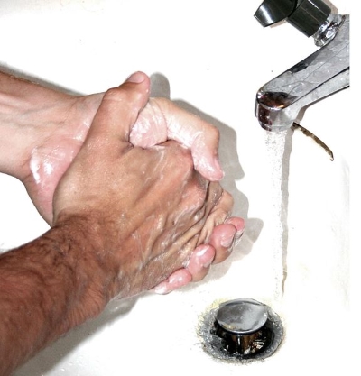 576px-OCD_handwash Disinfecting